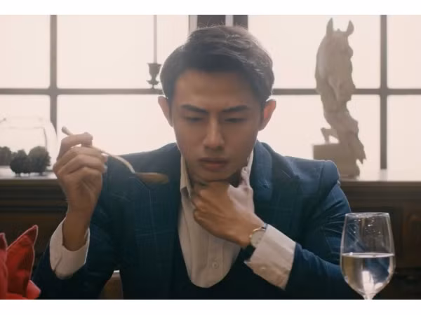 Hai chàng trai "Người Ấy Là Ai" xuất hiện đầy “ẩn tình" trong "Cậu Chủ Ma Cà Rồng"