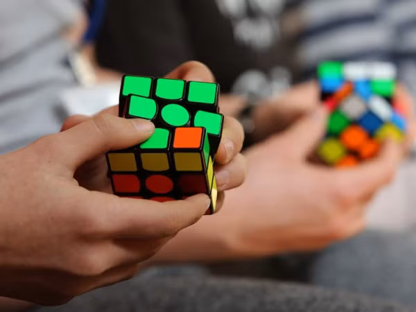Trắc nghiệm: Trò chơi bạn thích thời thơ ấu sẽ “bật mí” những điều thú vị về bạn!