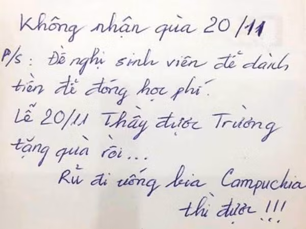 Thầy giáo "trường người ta" tuyên bố không nhận quà ngày 20/11, lý do hết sức đáng yêu
