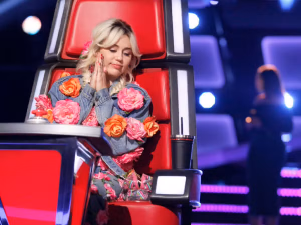 Bất chấp team đã bị loại sạch, Miley Cyrus sẽ gia nhập The Voice Úc?