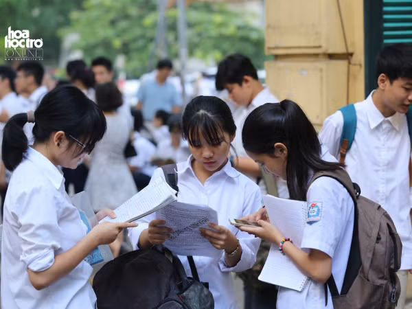 Tuyển sinh Đại học 2017: "Chạy nước rút" điều chỉnh nguyện vọng, thí sinh cần lưu ý điều gì?