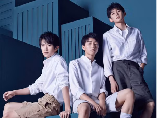 Lắng nghe những tâm sự đầy xót xa của các thành viên TFBOYS về fan cuồng