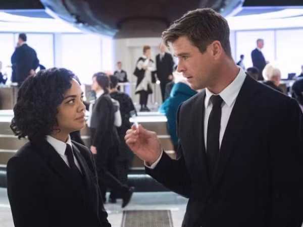 Khám phá kho bí mật thú vị trong phim "Men In Black" của Chris Hemsworth