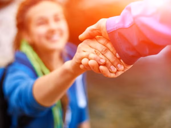 Đừng đợi đến “một ngày nào đó” để giúp đỡ người khác, ngày đó chính là hôm nay