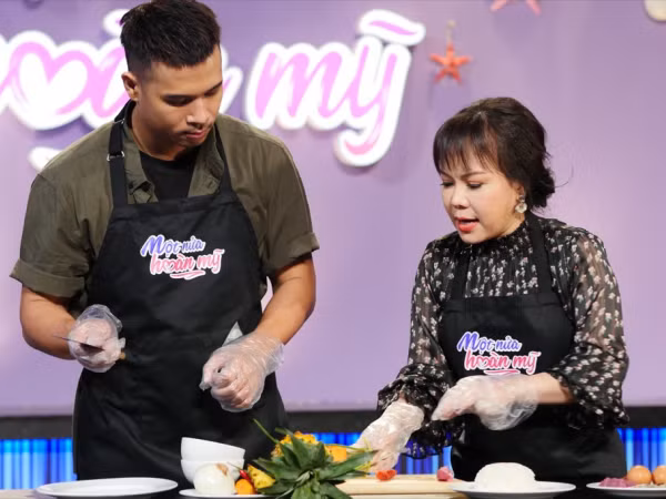 Việt Hương bất ngờ trở thành "bà mai" cho show hẹn hò kết hợp ẩm thực 
