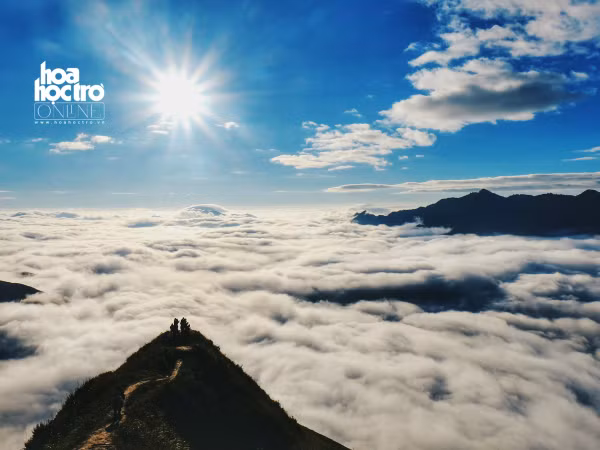 Tuổi trẻ này nhất định phải một lần lên Tà Xùa để "lơ lửng" giữa ngàn mây