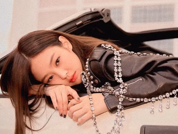 YG Ent bảo vệ “công chúa Jennie” theo cách này, càng như đổ thêm dầu vào lửa