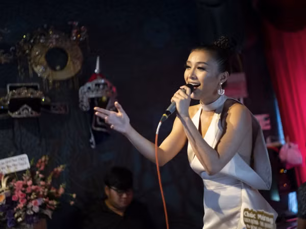 Tiêu Châu Như Quỳnh ân hận vì từng “làm lố”, quyết tâm trở lại với album chỉn chu