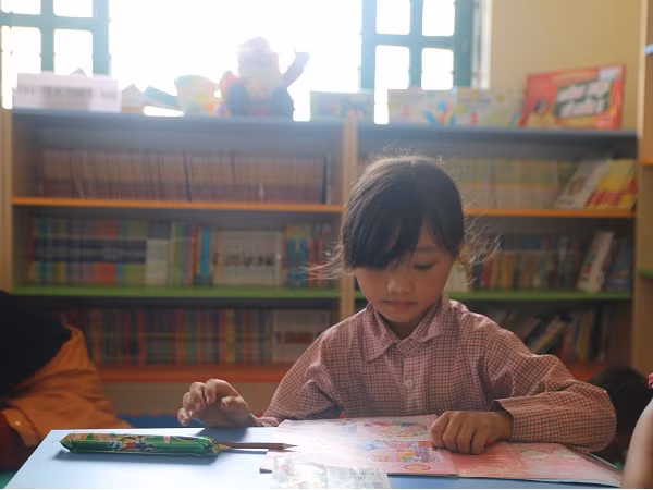Mùa Hè ý nghĩa trong chuyến đi trao tặng tri thức của teen THPT chuyên Ngoại ngữ