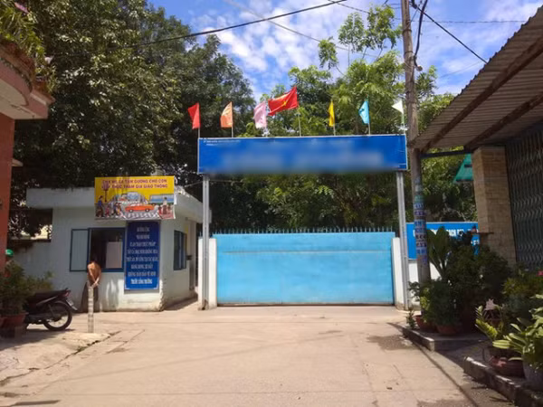 TP.HCM: Một thầy giáo bị tố dâm ô hàng loạt học sinh nữ