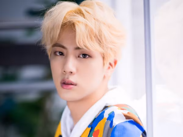 Tin được không, Jin (BTS) là người sở hữu khuôn mặt hoàn hảo nhất thế giới