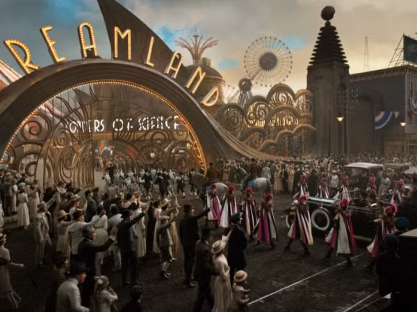 Khám phá thế giới mộng mơ trong phim "Dumbo" dưới bàn tay Tim Burton 