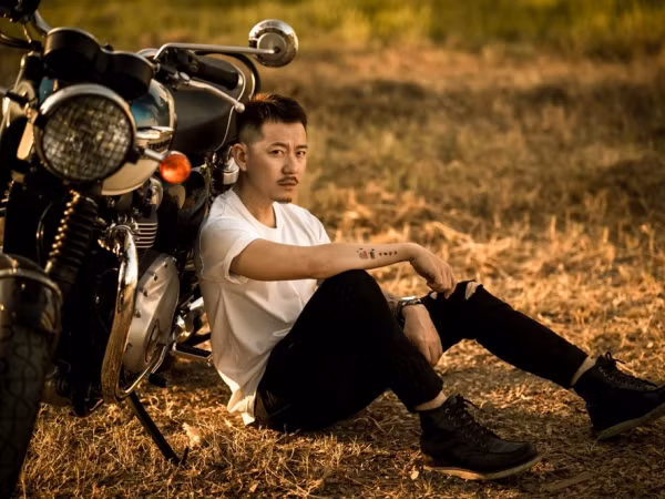 Trúc Nhân "sáng mắt chưa?" khi cho Pom thực hiện MV Parody triệu view