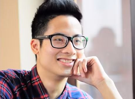Vlogger 'hot' nhất Việt Nam nhận giải thưởng của Youtube