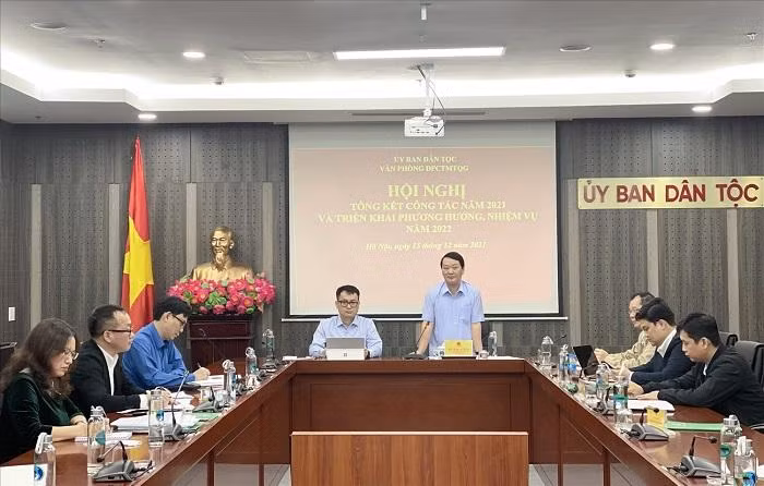 Bộ trưởng, Chủ nhiệm Hầu A Lềnh phát biểu chỉ đạo tại Hội nghị