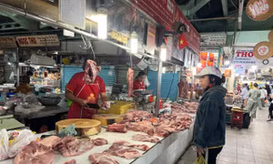 Thịt heo ‘leo thang’ cận Tết