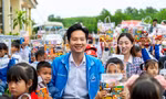 Chương trình 'Chia sẻ cùng thầy cô' về với điểm trường biên giới Quảng Ninh