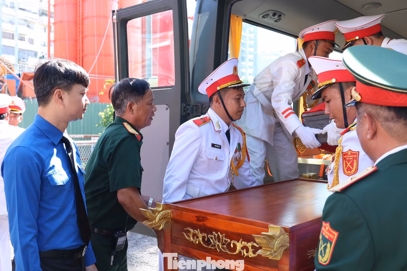 tp-bi-thu-triet-2203.jpg