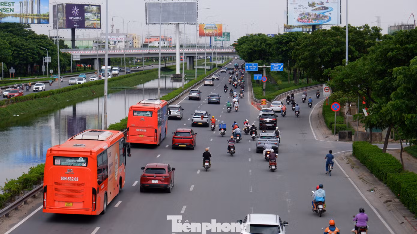 tp-cua-ngo-00000.jpg