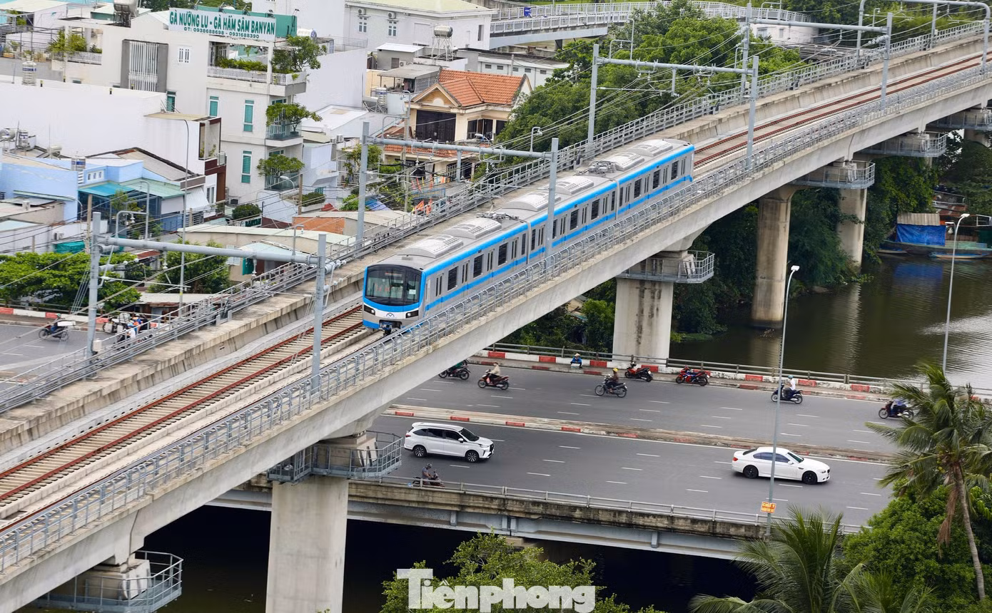 tp-tau-metro-tphcm.jpg