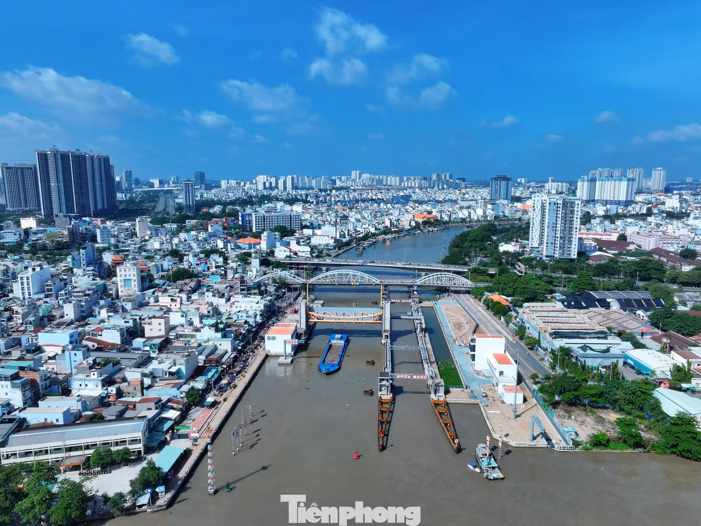 tp-chong-ngap-16-tan-thuan.jpg