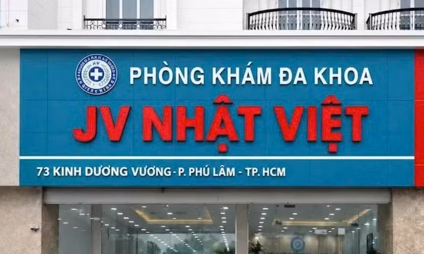 TPHCM: Cơ sở khám chữa bệnh bị phạt 90 triệu, người phụ trách bị tước chứng chỉ hành nghề