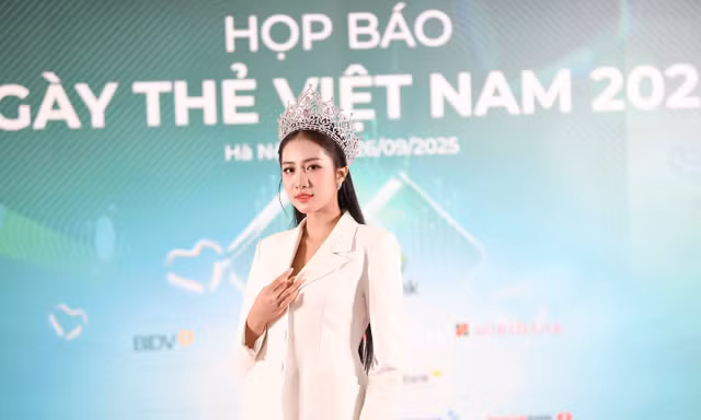 Khoảnh khắc Hoa hậu Việt Nam năm 2024 Hà Trúc Linh đảm nhiệm vai trò Đại sứ Ngày thẻ Việt Nam năm 2025