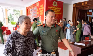 Thân nhân gửi gắm hy vọng qua từng mẫu ADN 