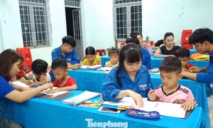 Mùa hè yêu thương của trẻ em vùng biên