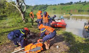 Tìm thấy thi thể người đàn ông nghi nhảy cầu Sêrêpốk