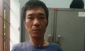 Đốt nhà, khóa cửa ép con gái chết chung, người đàn ông lãnh 13 năm tù