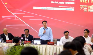 Cải cách mạnh mẽ hành chính, đảm bảo thông thoáng và công bằng cho tất cả doanh nghiệp