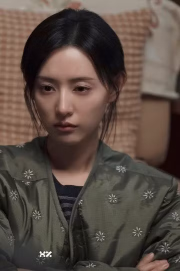Doctor X: Ẩn ý sau cảnh khóc đầu tiên của Kim Ji Won liên quan đến câu thoại này?