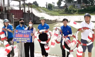 ‘Tái sinh’ lốp cũ, can nhựa thành phao cứu sinh