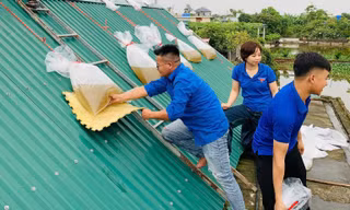 'Áo xanh' ứng trực khắc phục hậu quả hoàn lưu bão Wipha