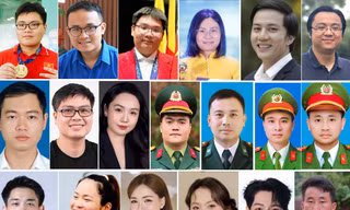 19 đề cử Giải thưởng Gương mặt trẻ Việt Nam tiêu biểu năm 2025: Lê Kiến Thành, Trần Minh Hoàng, Nguyễn Lương Thái Duy, Lệ Hằng, Phạm Anh Tuấn, Nguyễn Phạm Nhất Thiên Minh, Nguyễn Chí Đông, Phạm Chí Nhu, Lê Thị Hồng, Đoàn Văn Chí, Nguyễn Văn Thành, Nguyễn Hữu Dũng, Quốc Khánh, Đình Bắc, Nguyễn Hương, Nguyễn Thị Hòa (Hòa Minzy), Phương Mỹ Chi, Nguyễn Đức Phúc, Mùa A Thi (lần lượt từ trái qua phải, từ trên xuống dưới).