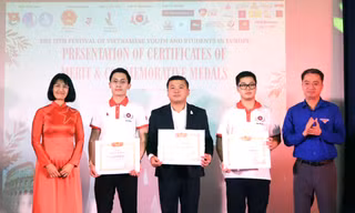 Bí thư T.Ư Đoàn dự khai mạc Festival Thanh niên, Sinh viên Việt Nam tại châu Âu