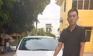  Bị khởi tố sau khi mang giấy đăng ký xe giả đi công chứng thế chấp