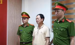 Vụ Bí thư và Chủ tịch xã ở Phú Thọ bị bắt: Khởi tố đối tượng 'chạy' thủ tục, thu lợi hơn 15 tỷ đồng