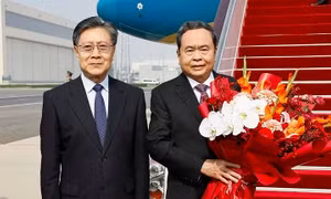 Chủ tịch Quốc hội Trần Thanh Mẫn bắt đầu thăm chính thức Trung Quốc