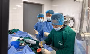 Đau đầu, chóng mặt kéo dài: Dấu hiệu của ‘quả bom nổ chậm’ trong não