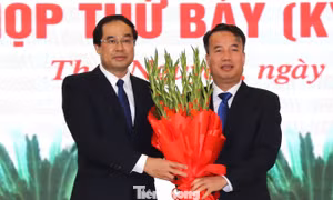 Ông Nguyễn Thế Mạnh được bầu giữ chức Chủ tịch UBND tỉnh Thái Nguyên 