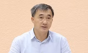 Trước khi bị bắt, Thứ trưởng Trần Văn Thuấn từng giữ những vị trí nào trong ngành y tế?