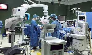 Hơn 90% thiết bị y tế nhập khẩu: Cần bớt khâu trung gian để giảm chi phí