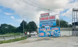 Quán cơm bị tố ‘chặt chém’ ở Quảng Ngãi: Lộ công trình xây dựng trái phép