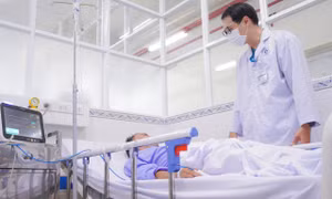 Người đàn ông bị đột quỵ, nhồi máu não do sai lầm nhiều người mắc