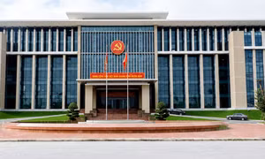 Quảng Trị bỏ ‘cơ sở 2’, yêu cầu cán bộ về làm việc tập trung tại trung tâm hành chính tỉnh