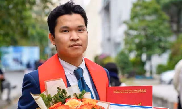 Trần Đức Dũng - Cựu sinh viên USTH chinh phục giảng đường hàng không danh tiếng tại Pháp