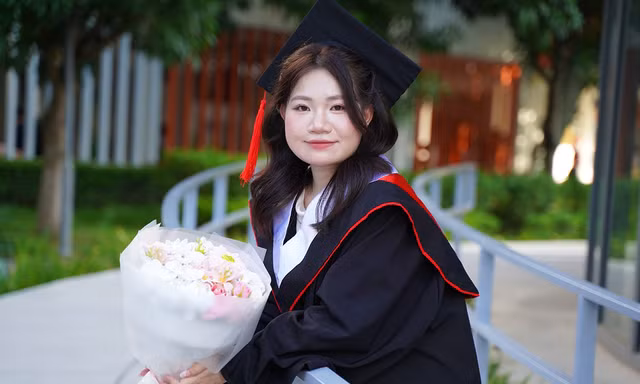 Từ cô sinh viên hướng nội ngại thử sức đến Tân thủ khoa ngành Ngôn ngữ Trung Quốc tại ĐH Phenikaa