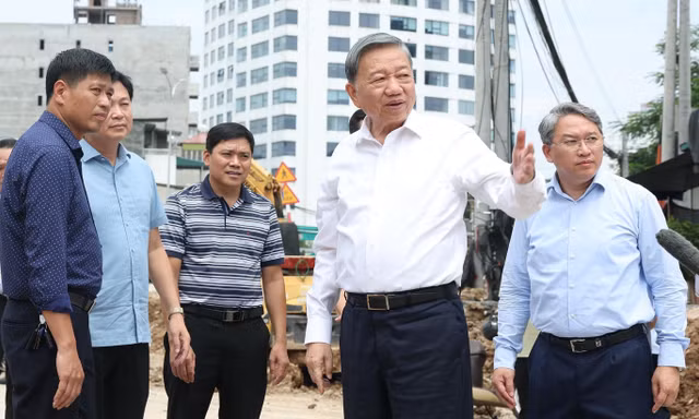 Tổng Bí thư, Chủ tịch nước chỉ đạo sớm thông xe toàn tuyến đường Vành đai 1 